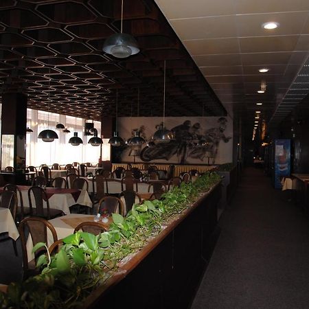 Hotel Labe Pardubice Eksteriør bilde