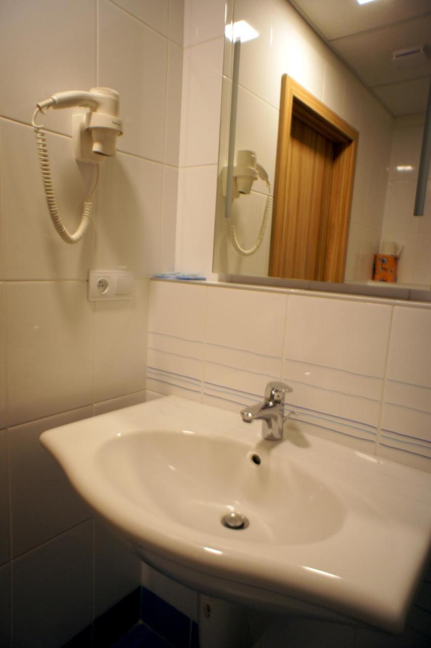 Hotel Labe Pardubice Eksteriør bilde