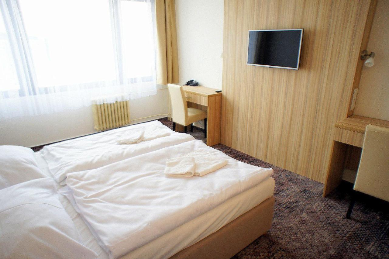 Hotel Labe Pardubice Eksteriør bilde
